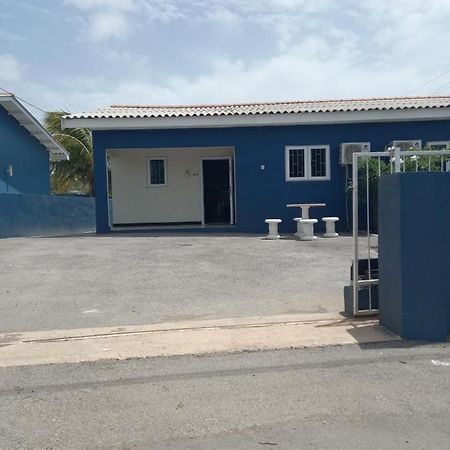 Blue Apartments Willemstad Bagian luar foto