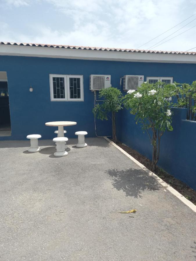 Blue Apartments Willemstad Bagian luar foto