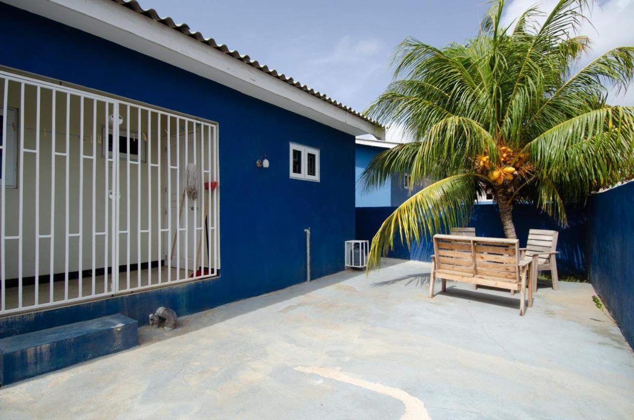 Blue Apartments Willemstad Bagian luar foto